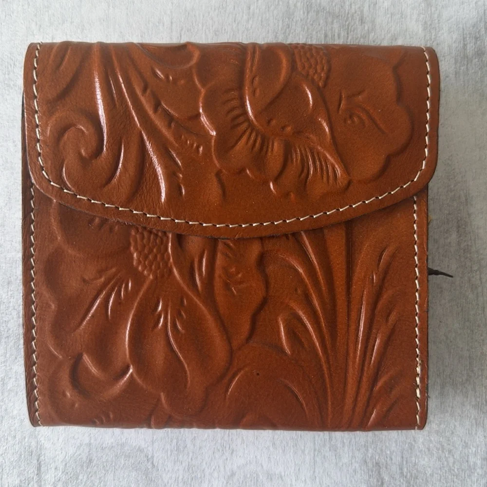 PATRICIA NASH Reiti Bi-Fold Tooled Cognac Brown Leather RFID Wallet NEW
